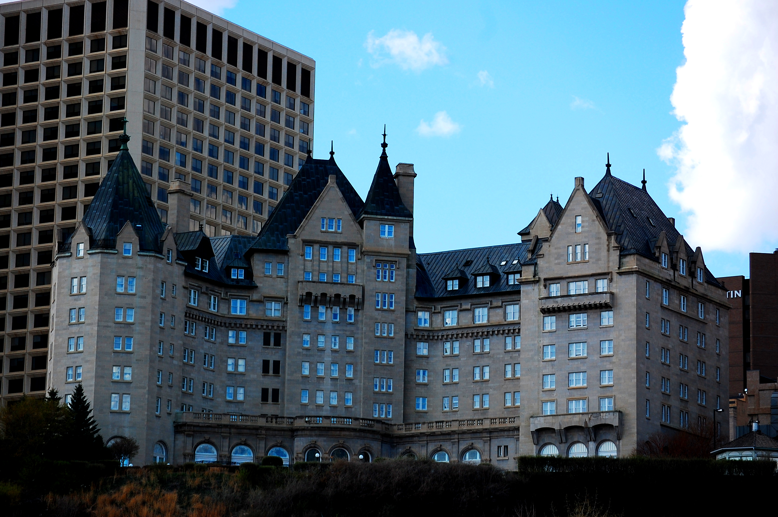 Hotel_MacDonald_Edmonton.jpg